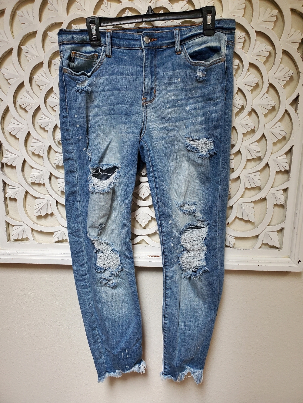 Judy Blues Paint Splatter, Distressed Denim Boyfriend Fit JB82155LT  Size 11/30